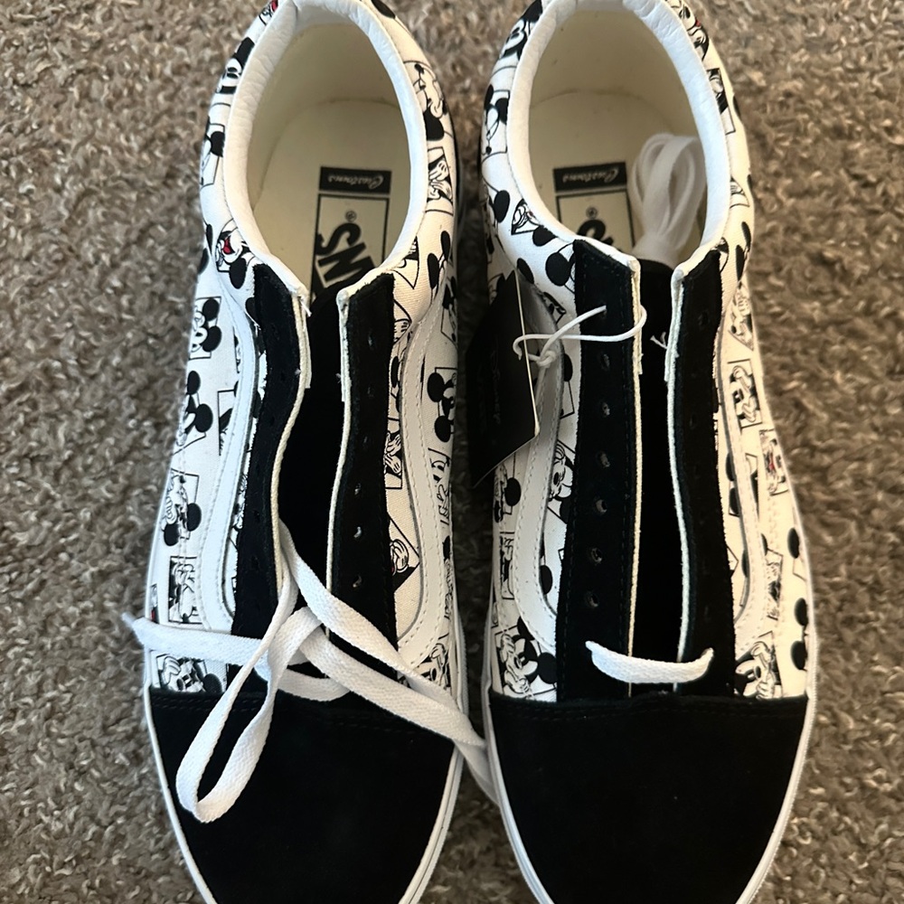 Disney vans Character Sneakers limited edition 100 edition